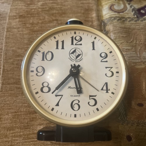 Vintage soviet ussr jantar - vintage,