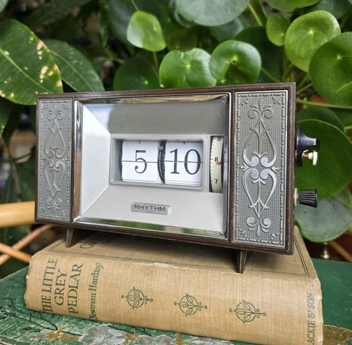 Vintage flip clock rhythm - flip,
