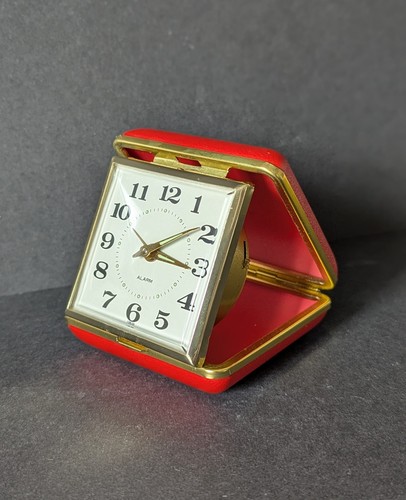 Vintage mechanical wind - mechanical, wind-up